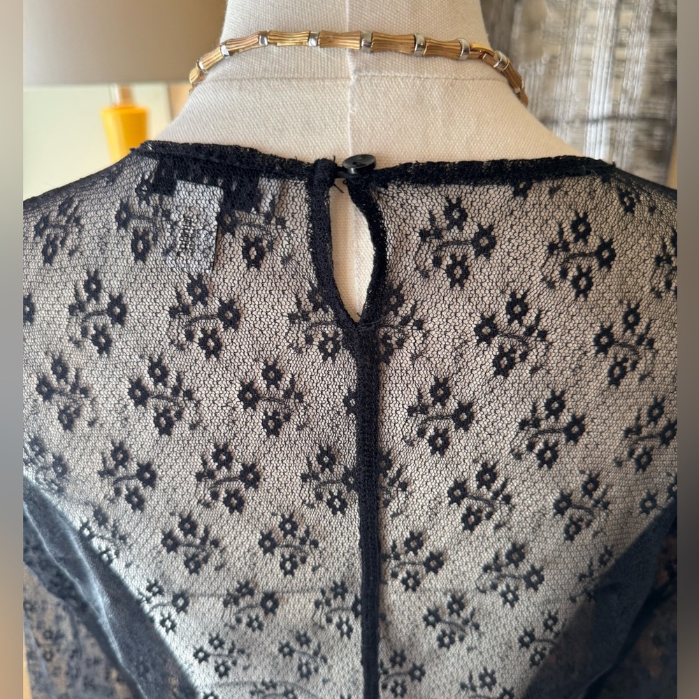 TopShop Black Lace Top - size 10 (M) - Picture 9 of 13